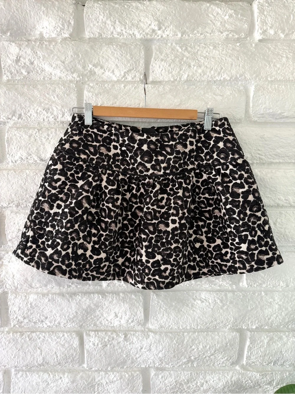Scotch & Soda Black and White Leopard Brocade Skater Skirt Sz 1 M-17